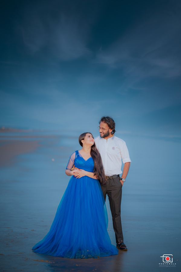 Pre-Wedding photography by Photowala